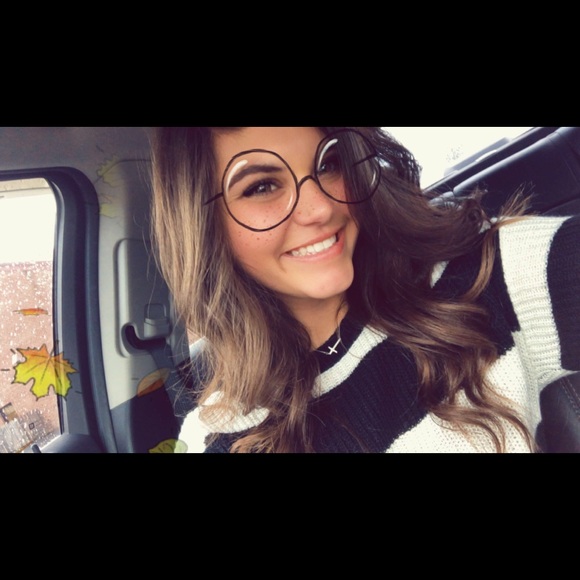 julieealayna